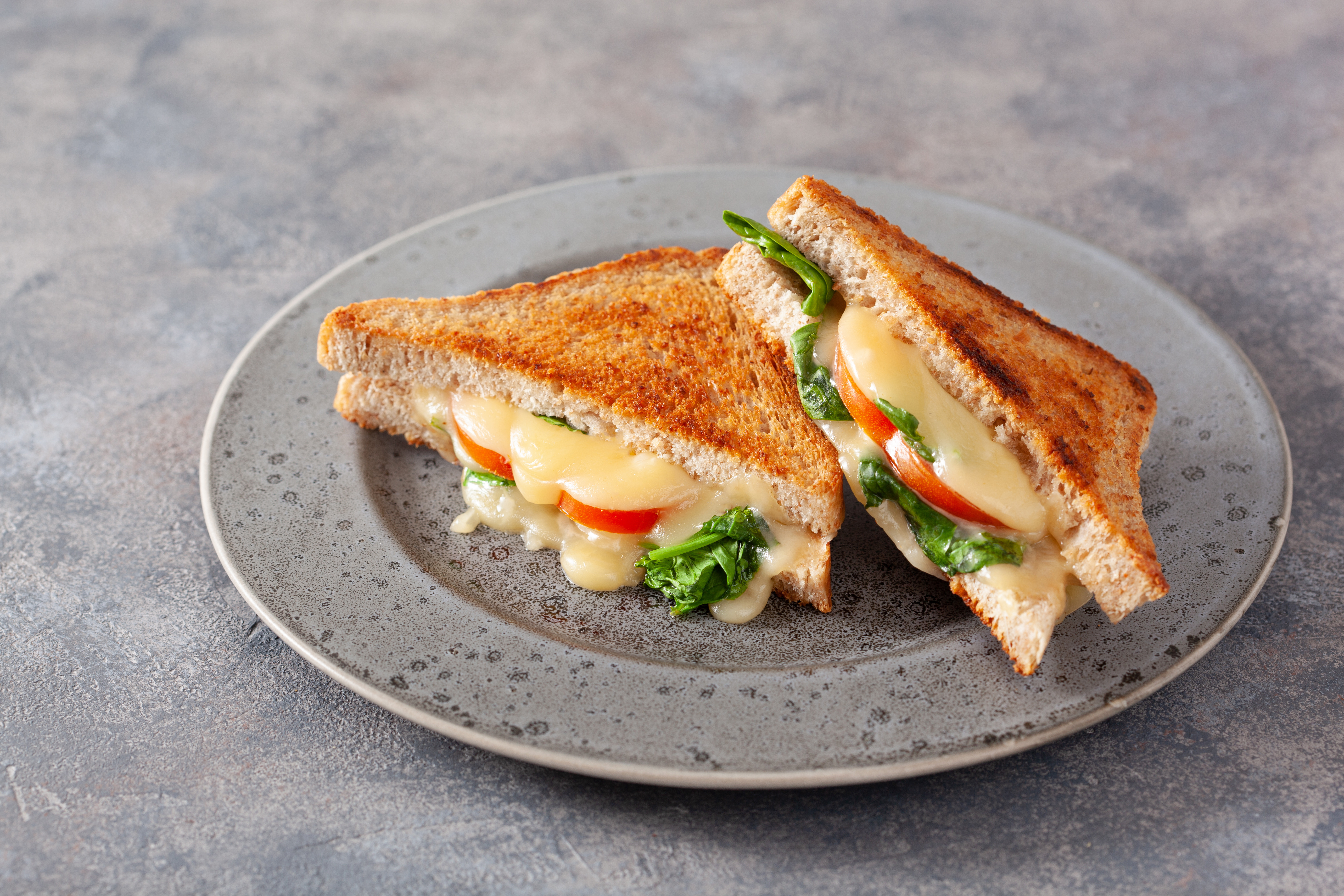 Red, White, and Green Grilled Cheese | Nutrition.gov